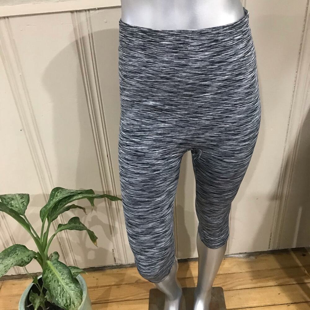 Lane Bryant High Waisted Gray Space Dye Cropped Leggings Women's Size XL C/D.